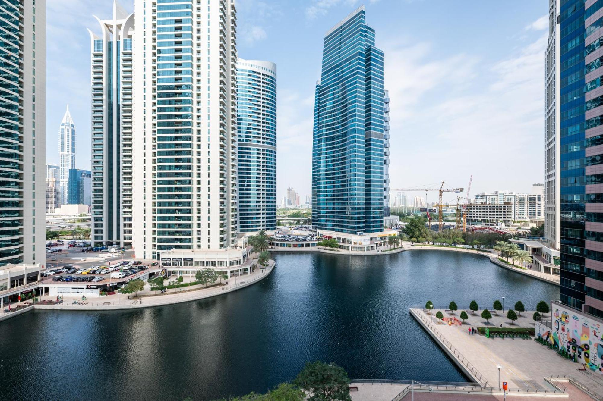 Upscale Studio Full Lake View In Goldcrest View Tower Ντουμπάι Εξωτερικό φωτογραφία